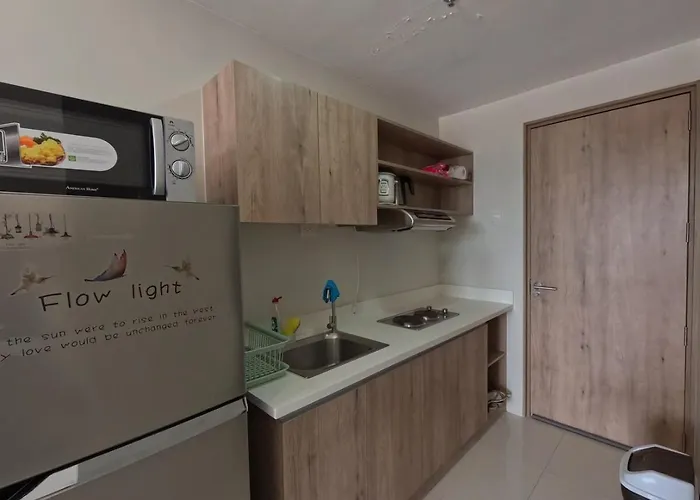 Mactan Airport 1br With Pool Aparthotel