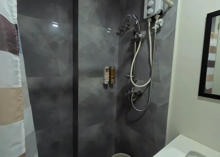 Aparthotel Mactan Airport 1br With Pool Lapu-Lapu City