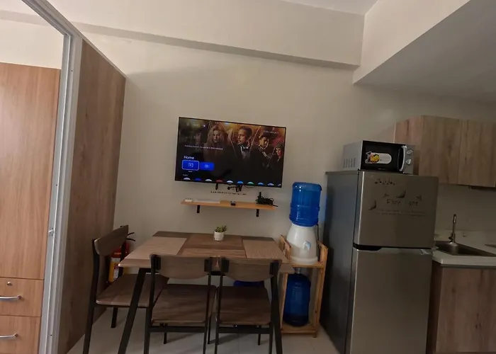 Mactan Airport 1br With Pool Aparthotel *